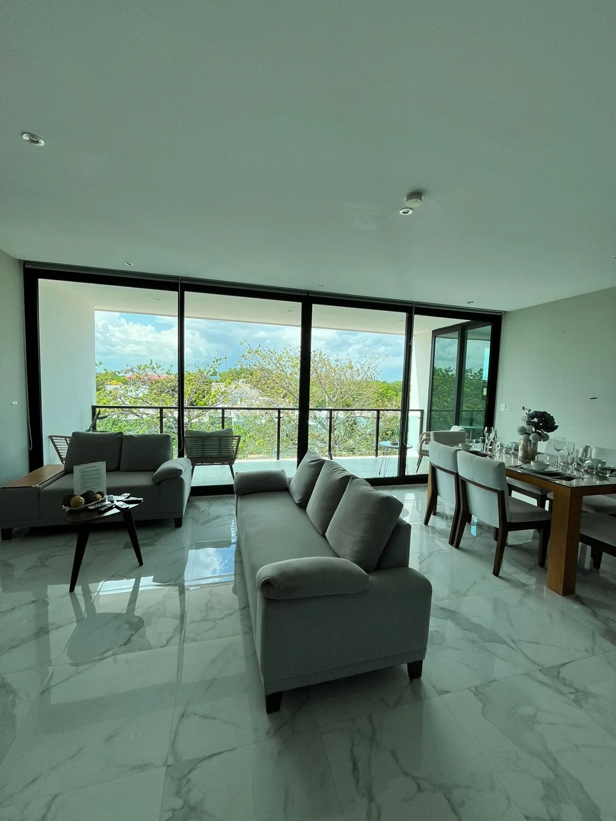 2 Bedroom Apartment in Playa del Carmen