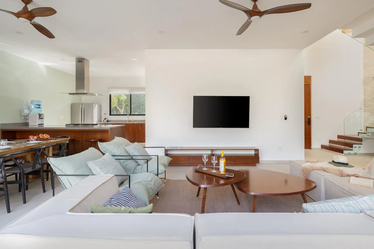 4 Bedroom Villa in Aldea Zama