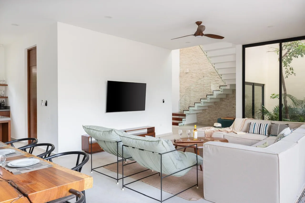 4 Bedroom Villa in Aldea Zama